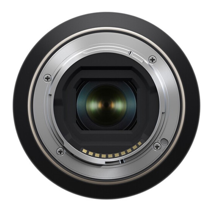 Універсальний об&#039;єктив Tamron 18-300mm F/3.5-6.3 Di III-A VC VXD (Sony-E)  Фото №3
