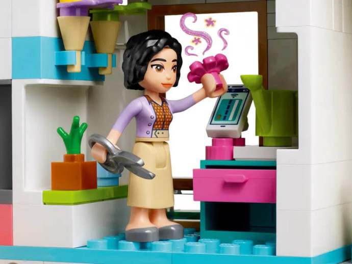 Блоковый конструктор LEGO Friends Торговый центр в Хартлейк-Сити (42604)  Фото №6