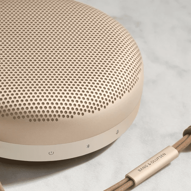 Портативна колонка Bang &amp; Olufsen Beosound A1 2nd. Gen. Gold Tone (1734008)  Фото №5