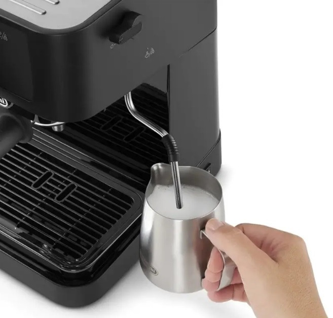 Рожковая кофеварка эспрессо Delonghi EC 230.BK  Фото №2