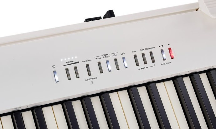 Цифровое пианино Roland FP-30X WH  Фото №1
