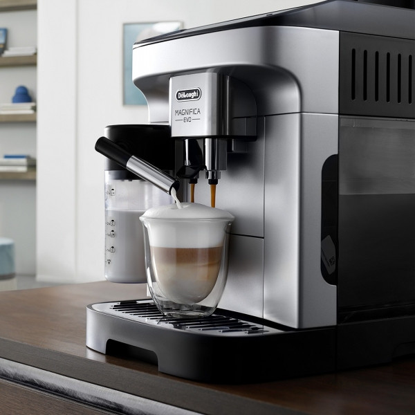 Кофемашина автоматическая Delonghi Magnifica Evo ECAM 290.61.SB  Фото №1