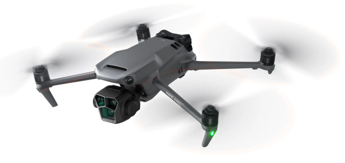 Квадрокоптер DJI Mavic 3 Pro Fly More Combo with DJI RC (CP.MA.00000660.01)  Фото №5