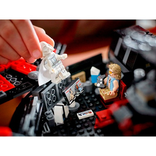 Блоковий конструктор LEGO Star Wars Темний сокіл (75389)  Фото №9