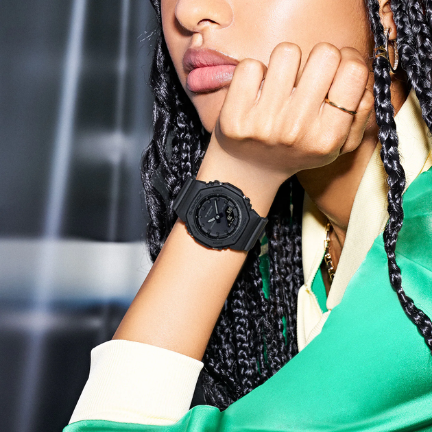 Жіночий годинник Casio G-SHOCK Classic GMA-P2100BB-1AER  Фото №8
