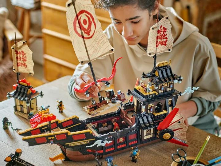 Модульный конструктор LEGO Ninjago Щедрость храма (71848)  Фото №2