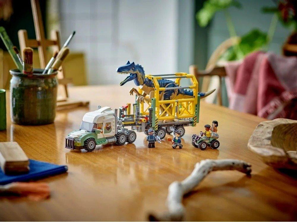 Блоковий конструктор LEGO Jurassic World Місії динозаврів: Вантажівка для перевезення алозавра (76966)  Фото №2