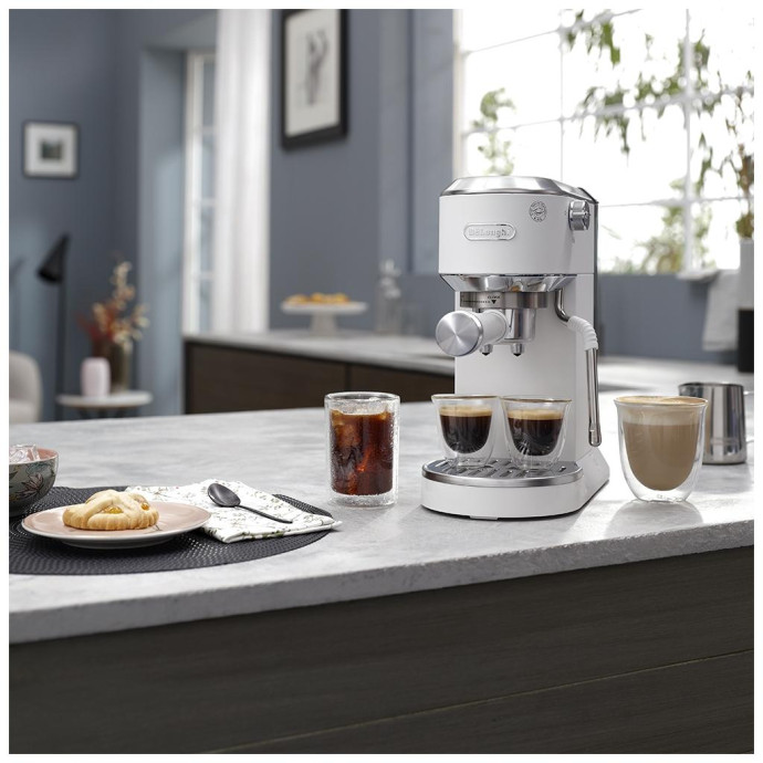 Ріжкова кавоварка еспресо Delonghi Dedica Duo EC 890.WI  Фото №6